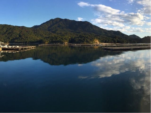 凪の時間帯には海面が鏡のよう
