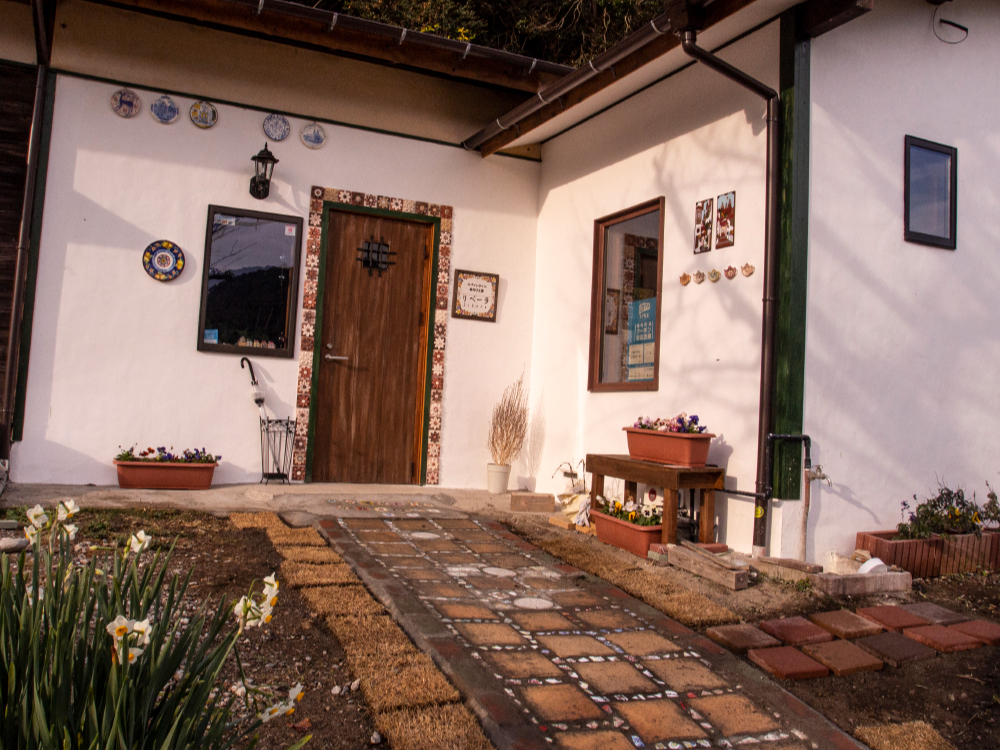 H[̊OρBH[O̓͋ƃX܂BCtĂzB