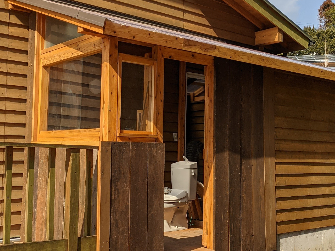 �������o�鐴����������ʃg�C��