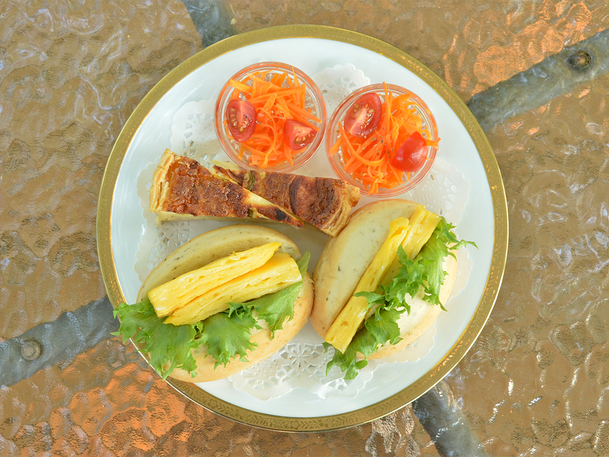 iv[gBThEBb`LbVAT_ȂǃZC{[j[т܂B