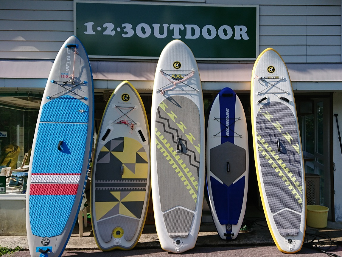 1・2・3アウトドア正面建物