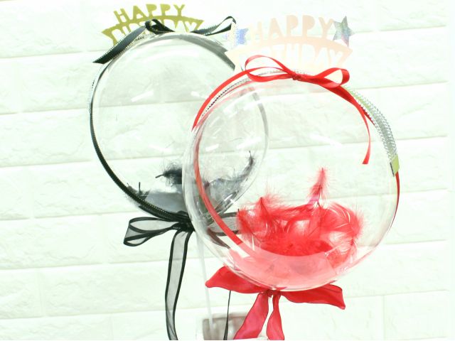 こちらのはバルーンフラワーは、お客様の体験作品です。