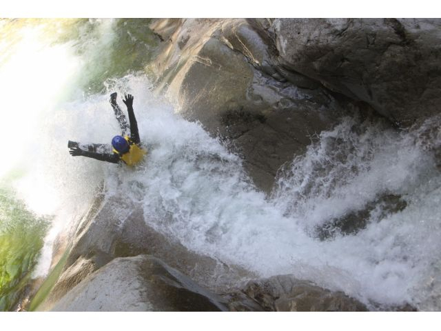 �������ɂ̂ݖ��킦�镂�V���A�ʉ̓X�v���b�V���I�������Ă��Ȃ��Ƃ��́A2�i�̊����ɂȂ��Ă��܂����A��������1�i�����Ĕ�яo�����V���𖡂킦�܂�(^O^)�^