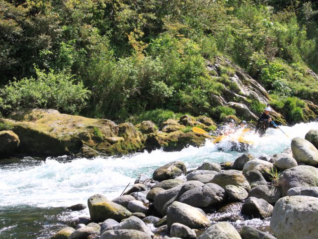 神話の舞台 宮崎県高千穂から車で約10分 五ケ瀬川 日之影ラフティング 中学生以上 三波商店 じゃらん遊び体験 神話の舞台 宮崎県高千穂から車で約10分 五ケ瀬川 日之影ラフティング 中学生以上 三波商店 じゃらん遊び体験