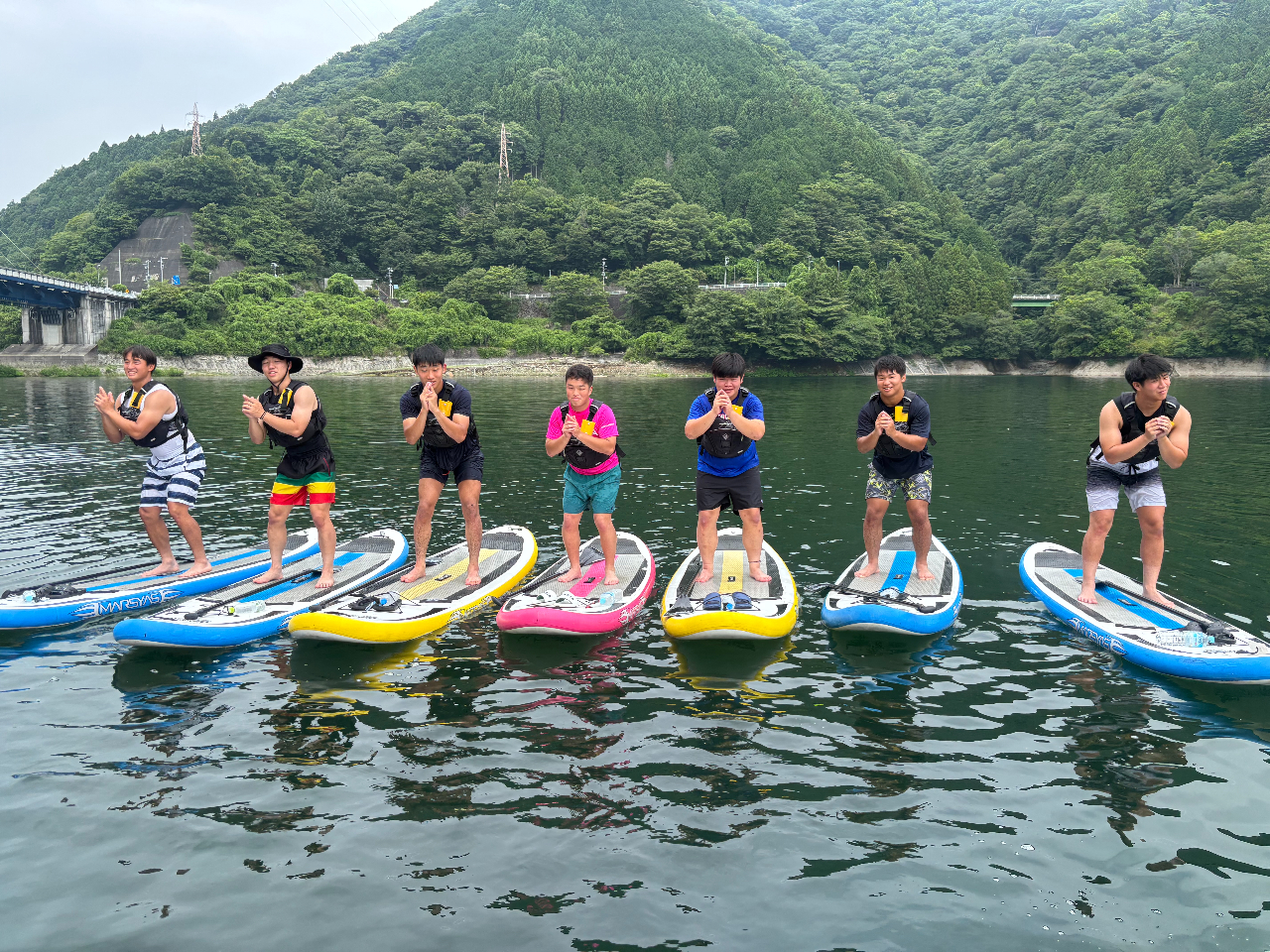 SUPの上での遊びはすべてが体幹トレーニング!