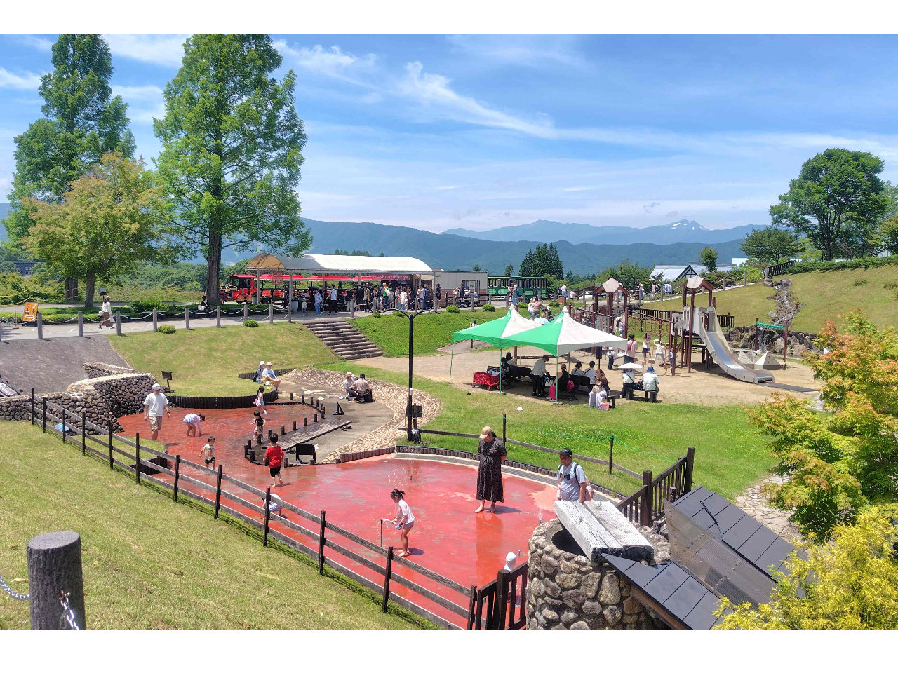 夏休み期間_真夏の日差しと大自然<ひるがの高原牧歌の里入園券><お得な100円割...