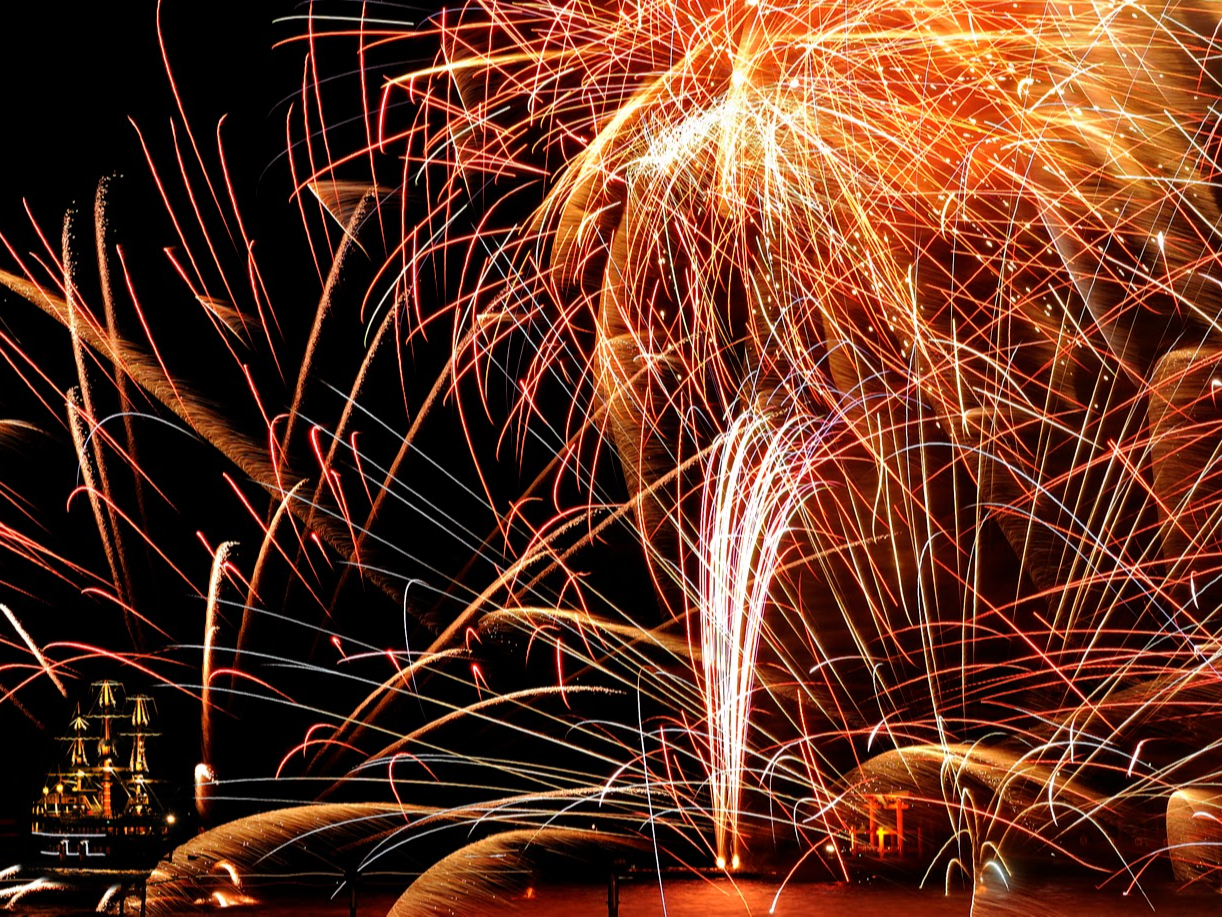 ���m�΂ł̉ԉΑ��̗l�q