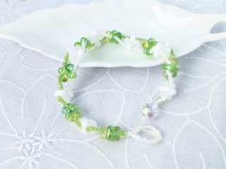 四葉のブレスレット