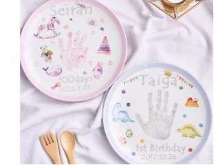 お誕生日やハーフバースデー、100日祝いの記念に特に人気です。