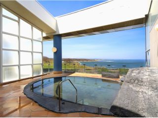 オホーツク海を一望できる露天風呂