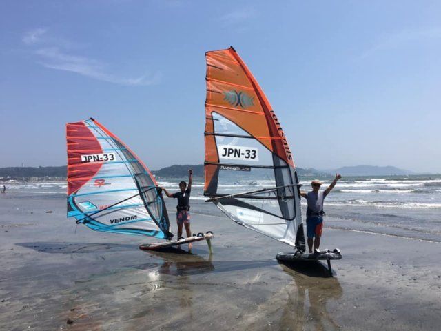 インストラクターによる強風スラローム