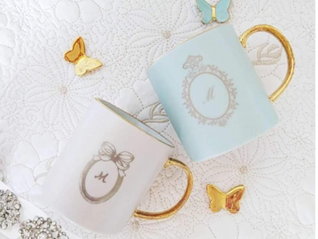 イニシャルを入れてペアで使ったら楽しいですね