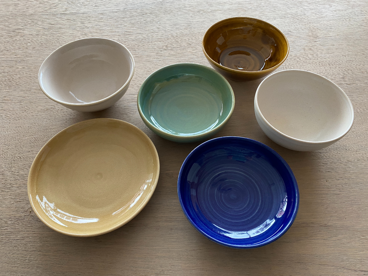 釉薬の色は、6種類の中から選択できます。