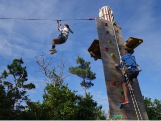 クライミングウォール/ジップスライド