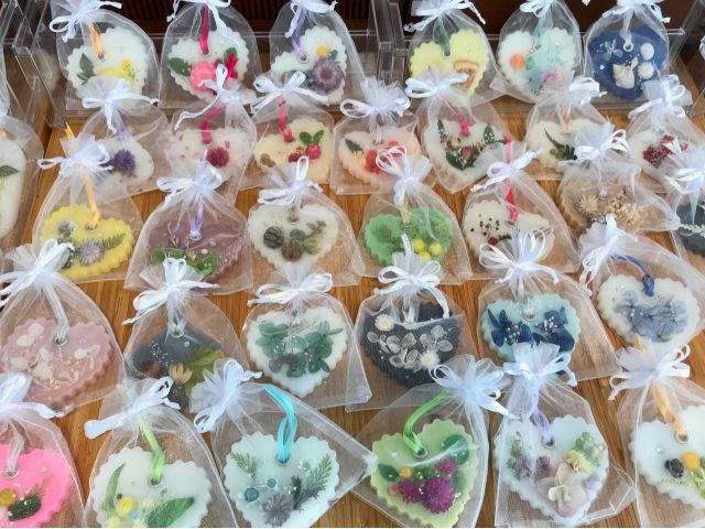 アロマワックスバーのミニサイズです プレゼントやリターンギフトとしてご好評頂いております