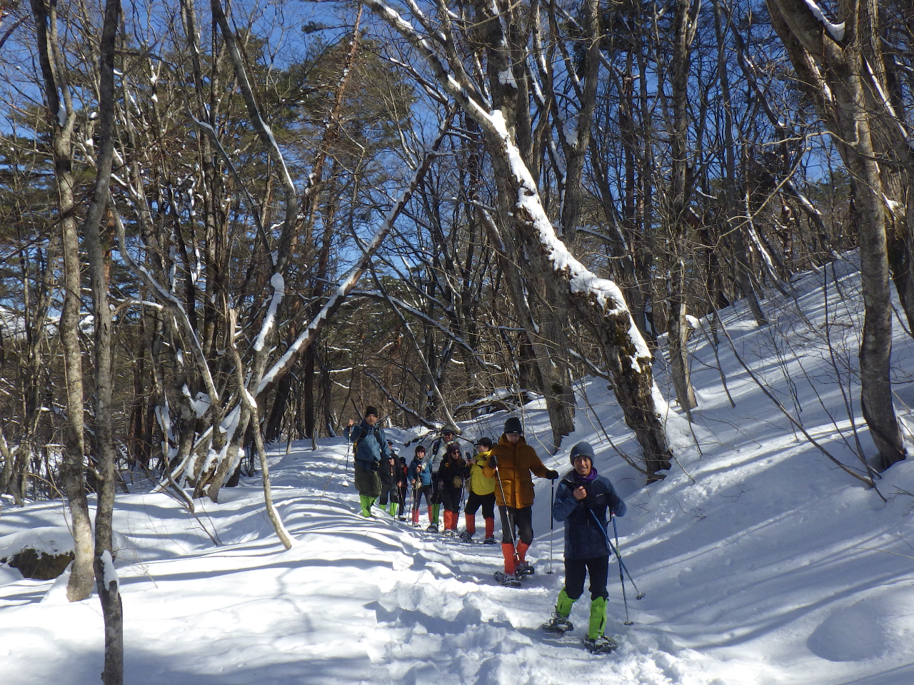 みんなで歩くと楽しいよ