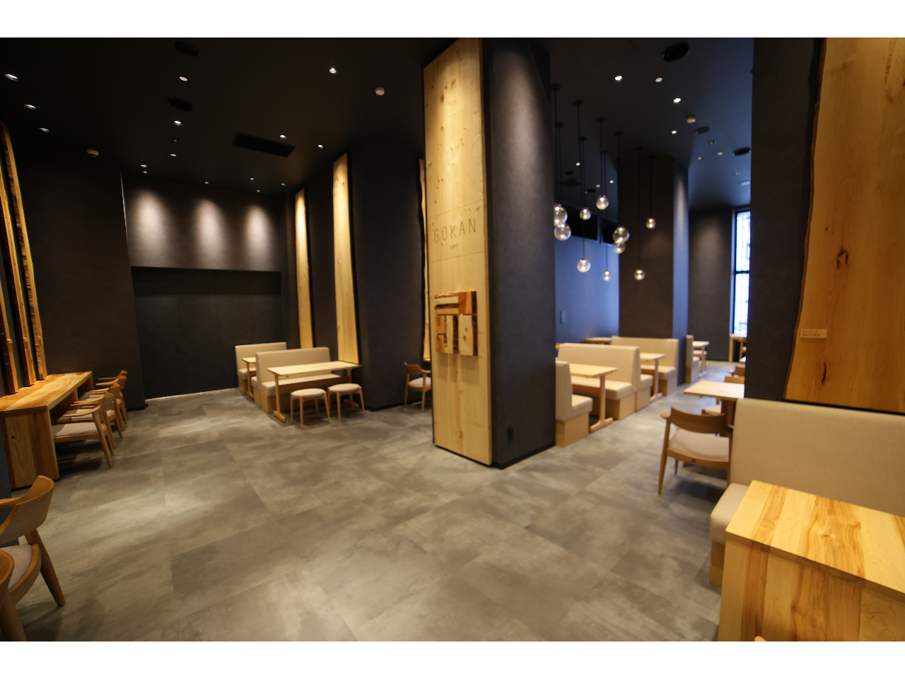 2025N925䍂w2KyGOKANzI[vIX̒ɂ悤ȕ͋C闎JtFɂȂĂ܂