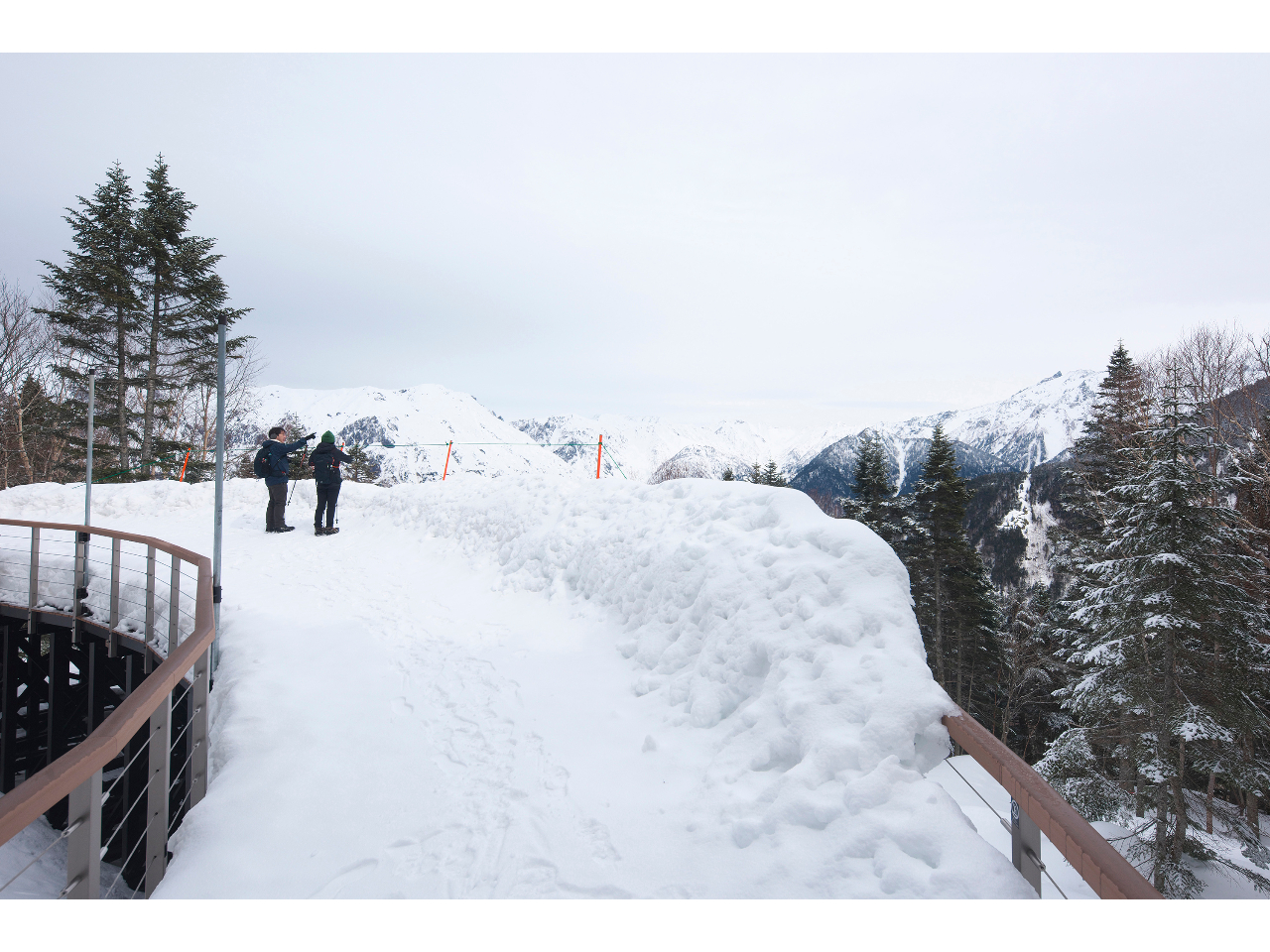 �y���̉�L�z����o�����W�]�f�b�L����͌��n������̐�i�A����̂܂܂̑厩�R���܊��Ŋ����Ă݂ĉ������@�@