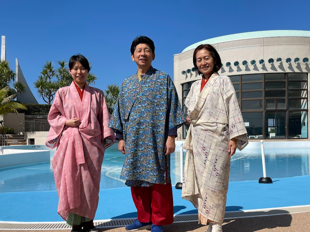 ホテルのプールサイト