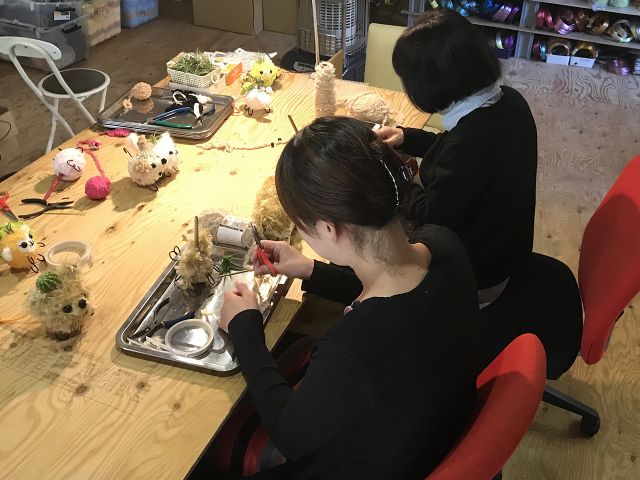 作りたいアニマルの事前リクエストがあれば、見本を元に作ります。その場の発想を生かして、アドリブで作ってもOKですよ!