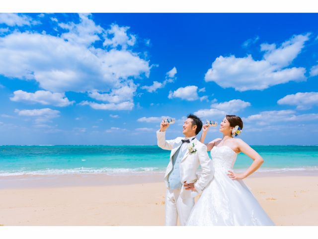 沖縄でのビーチウェディング ロケーションフォトシンプルプラン カップル ファミリーやお友達との撮影もおススメ 新婚旅行の思い出に アンドゥフィーウェディング じゃらん遊び体験 沖縄でのビーチウェディング ロケーションフォトシンプルプラン カップル ファミリーやお友達との撮影もおススメ 新婚旅行の思い出に アンドゥフィーウェディング じゃらん遊び体験