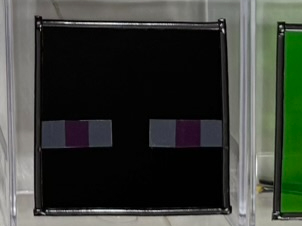 人気のマイクラシリーズ エンダーマンみたいに見えるフィルムを貼って飾り、えんぴつ立てを作ります♪