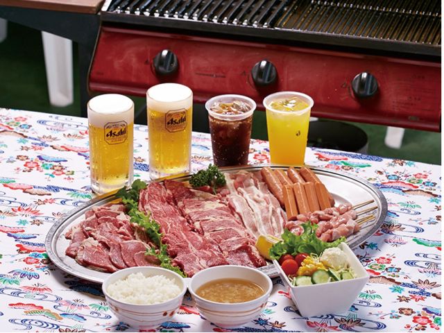 デラックスセット お1人様5,500円(税込) お肉好きは、このセットがおすすめです。※写真は4人前