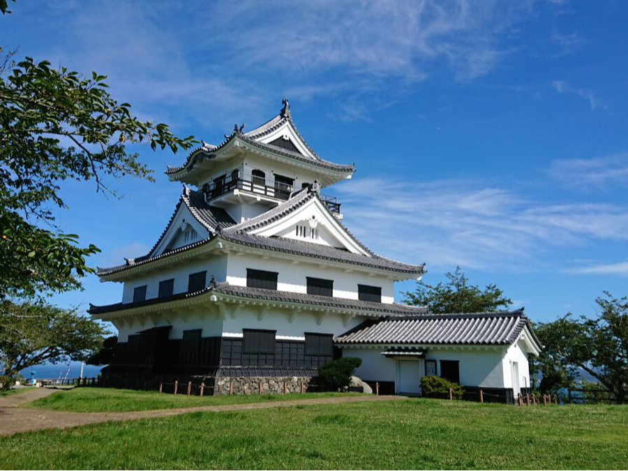 �y���ӎ{�ݏЉ�z�َR��̂����R�������I���邩��̒��]�͔��Q�ł��B