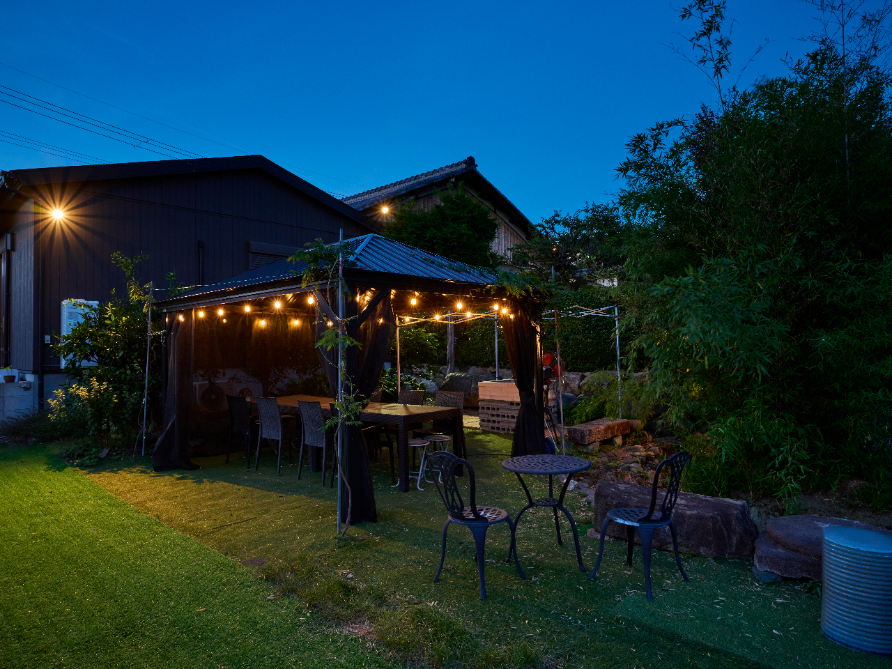 充実したナイター照明でBBQを楽しみましょう♪