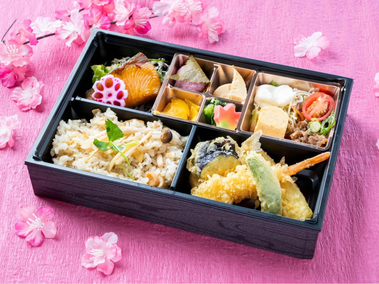 1日1組限定!美味しい 『季節の彩り弁当・春』で話も弾みます♪