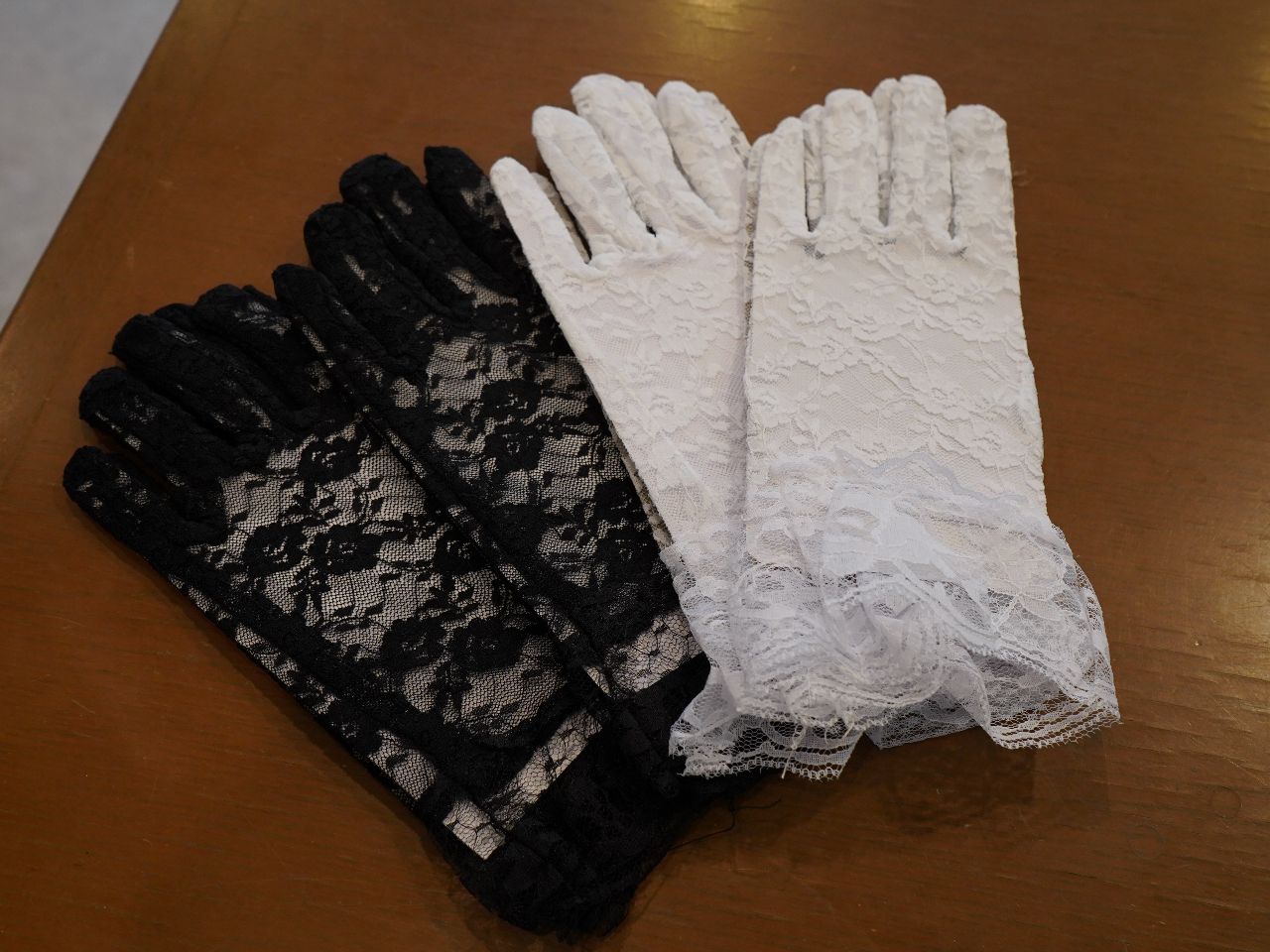 オプション:レース手袋+500円