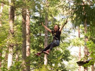 アドベンチャー コースプラン 大人も小人も大冒険 森の中を登って渡って滑って飛び降りる ダイナミックでスリリングな樹上体験を真剣に楽しもう ファミリーやカップルにもおすすめ フォレストアドベンチャー 箱根 じゃらん遊び体験