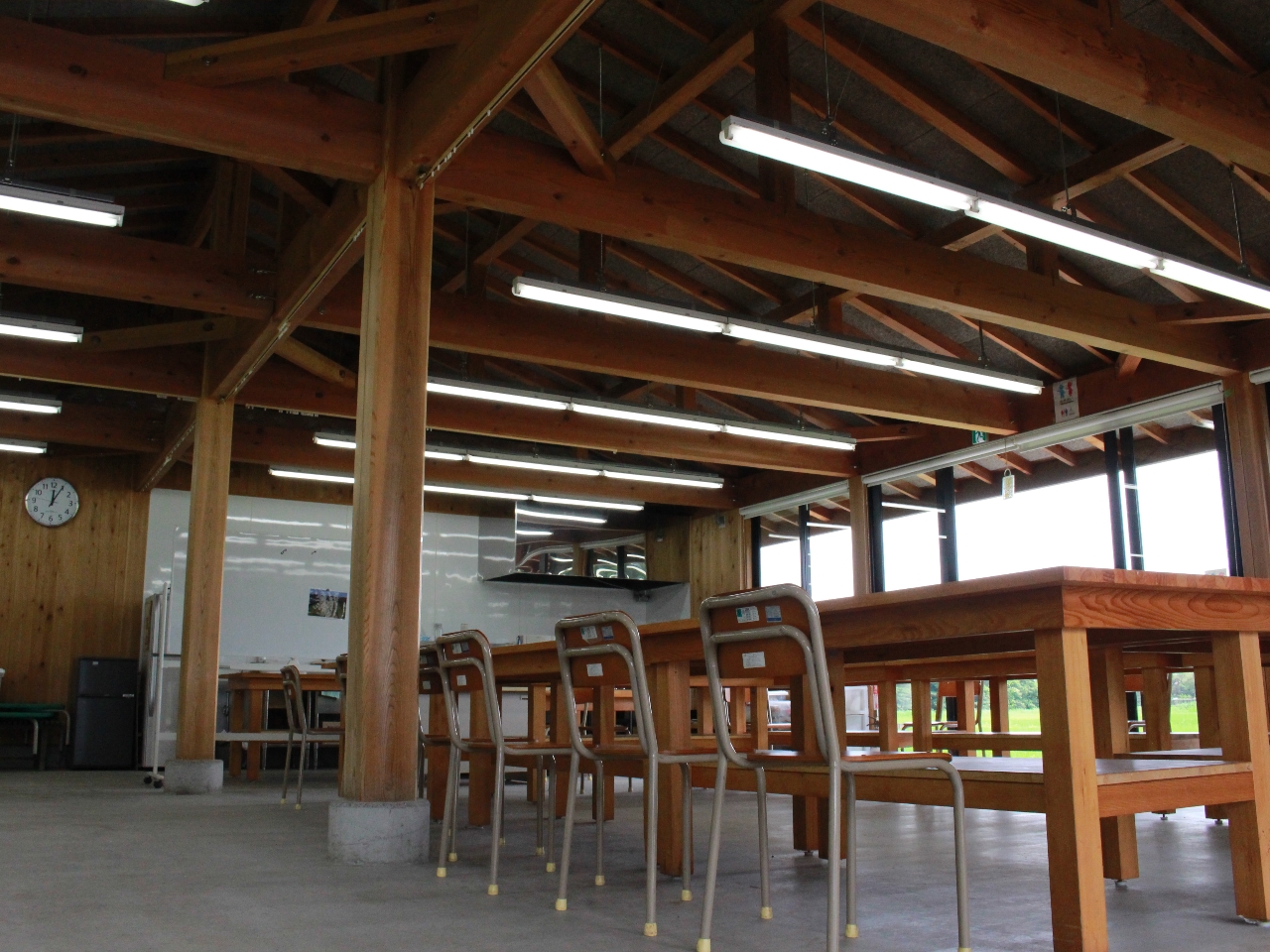 CxgȕWv@ cڂɈ͂܂ARŐÂȋԂɂ{݂łB(UOej