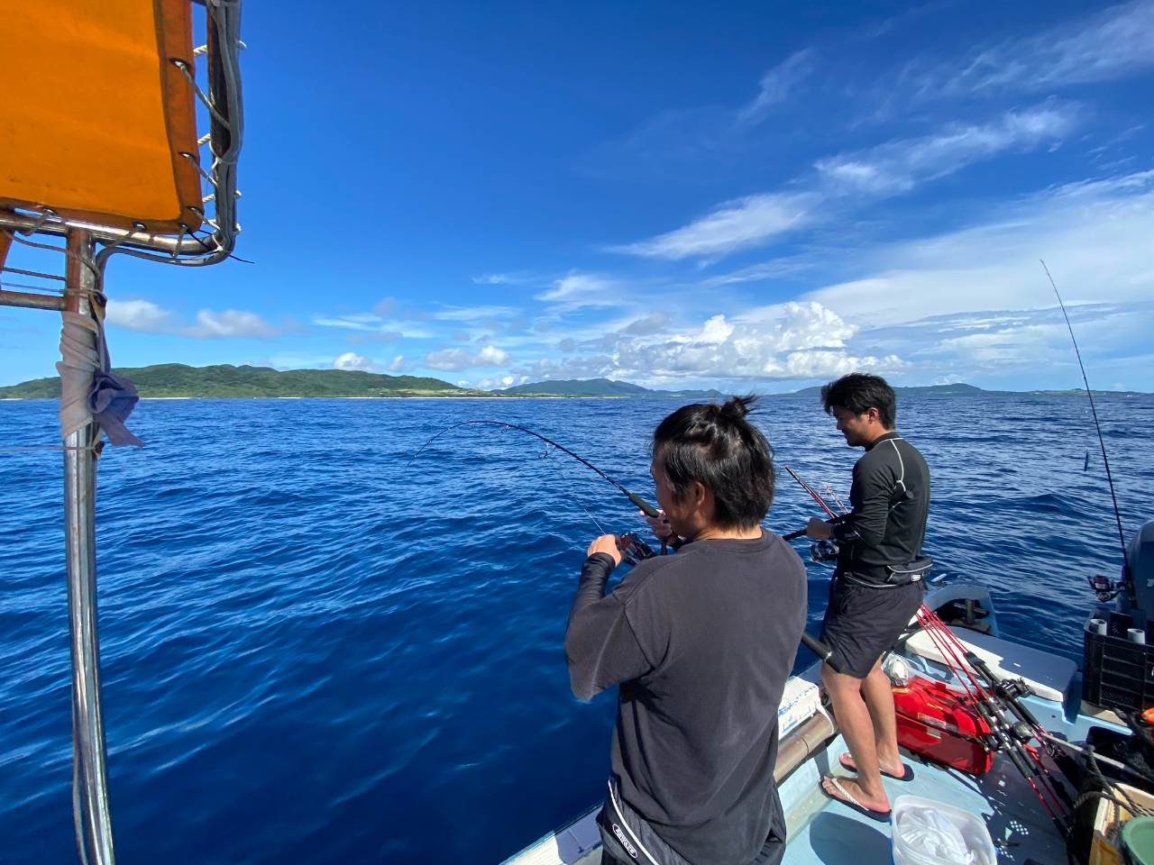 �ނ�Ɏg����ށA�G�T�͑S�Ė����ł��p�ӂ��Ă���܂��B �Ί_�����Y��ȊC�̏�Ŏ�Ԃ�ŋC�y�ɒނ���y���݂܂��傤��