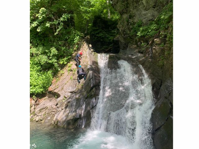 白馬EXアドベンチャー:6月からオープン!!キャニオニング(沢下り)を楽しもう♪白馬の大自然の中で最高の思い出作り!