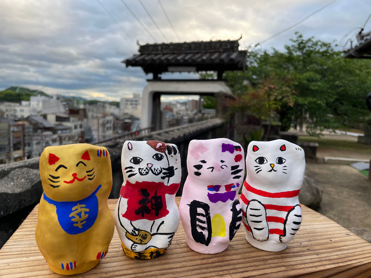 [超希少品]尾道「猫の細道」招き猫 木札、陶板、福石猫5点セット 超希少品]尾道「猫の細道」招き猫 木札、陶板、福石猫5点セット