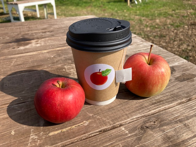 ɂ̓JtFXy[X܂BJtF̂p҂Ă܂B