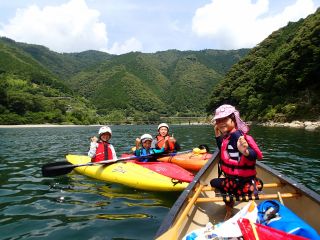 家族でのんびりカヌー