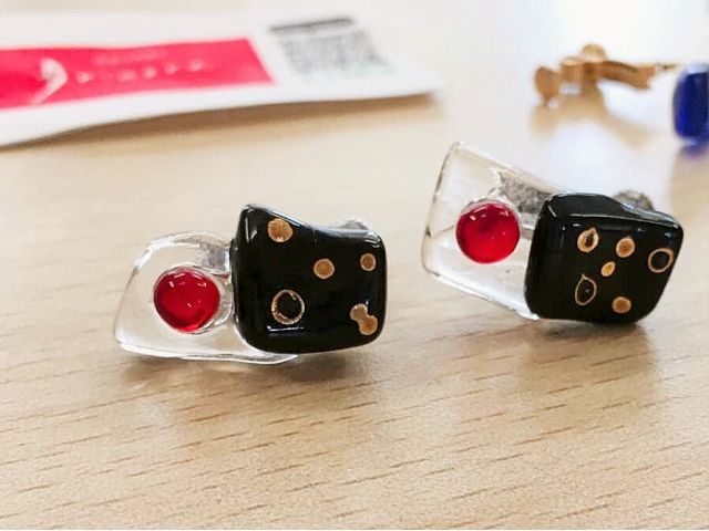 半田 気軽に 色ガラスアクセサリーづくり ファミリー カップルにおすすめ ギャラリーイリマル じゃらん遊び体験 半田 気軽に 色ガラスアクセサリーづくり ファミリー カップルにおすすめ ギャラリーイリマル じゃらん遊び体験