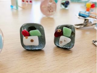 半田 気軽に 色ガラスアクセサリーづくり ファミリー カップルにおすすめ ギャラリーイリマル じゃらん遊び体験 半田 気軽に 色ガラスアクセサリーづくり ファミリー カップルにおすすめ ギャラリーイリマル じゃらん遊び体験