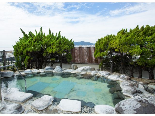 最上階露天風呂からの眺望(女性側)