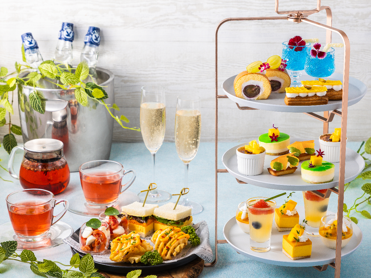 【夏のトロピカルアフタヌーンティー】KUSMI TEAなどドリンクフリーフロー付...
