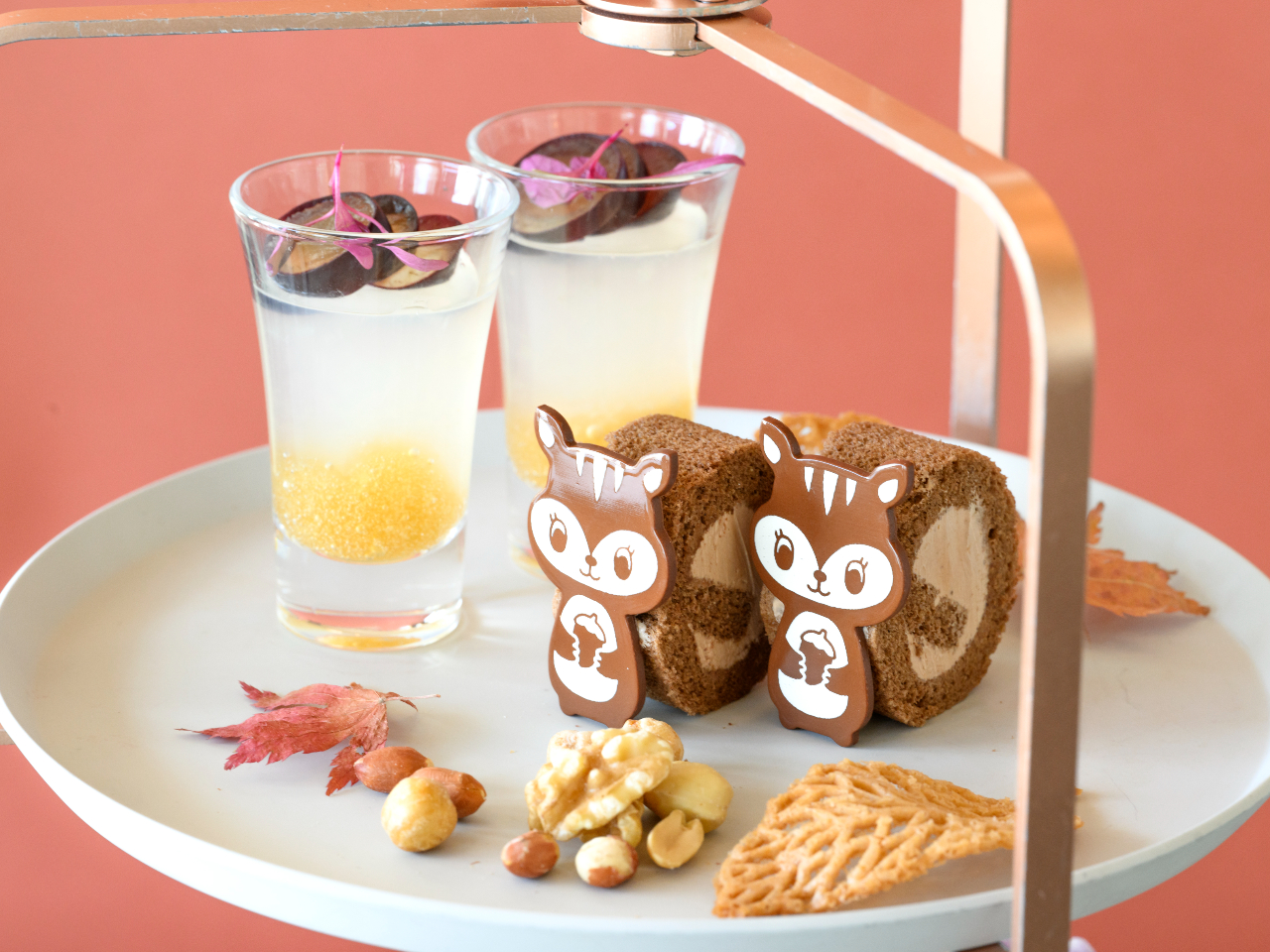 ςƂ̃Wɂق̂і݁BLŐlC̃N[Ղȃ`R[g̃[P[LB