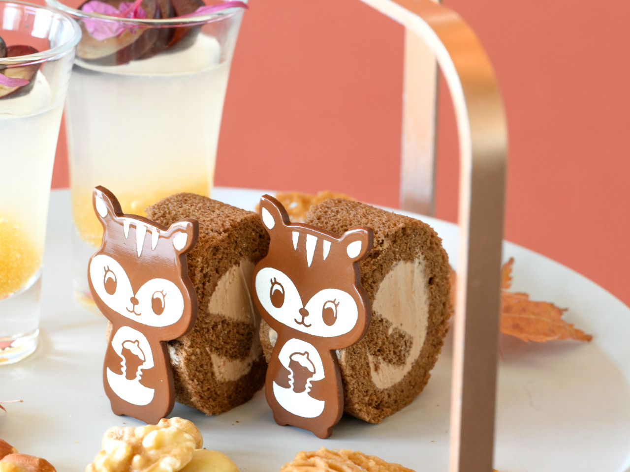 LŐlC̃N[Ղȃ`R[g̃[P[LB