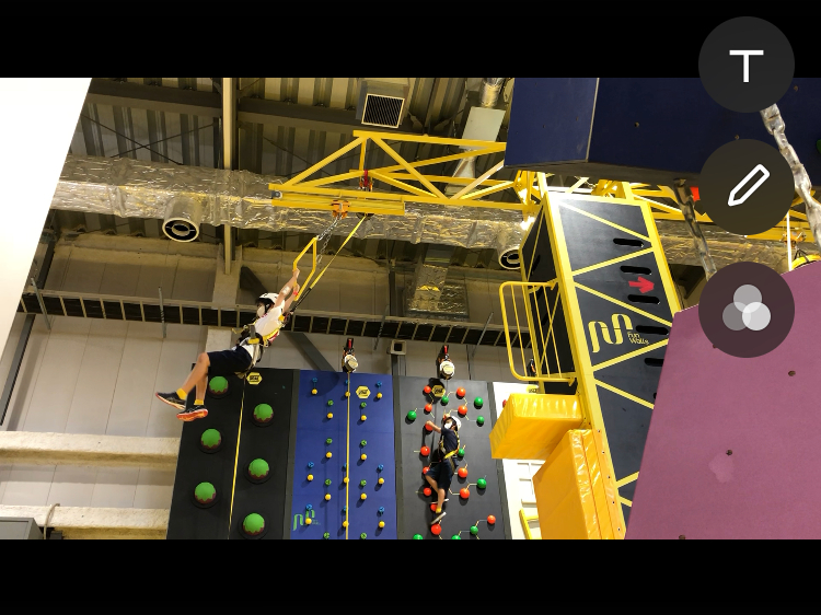 m{g͖4000u̍LA20̍̎{݂ƂȂ܂I