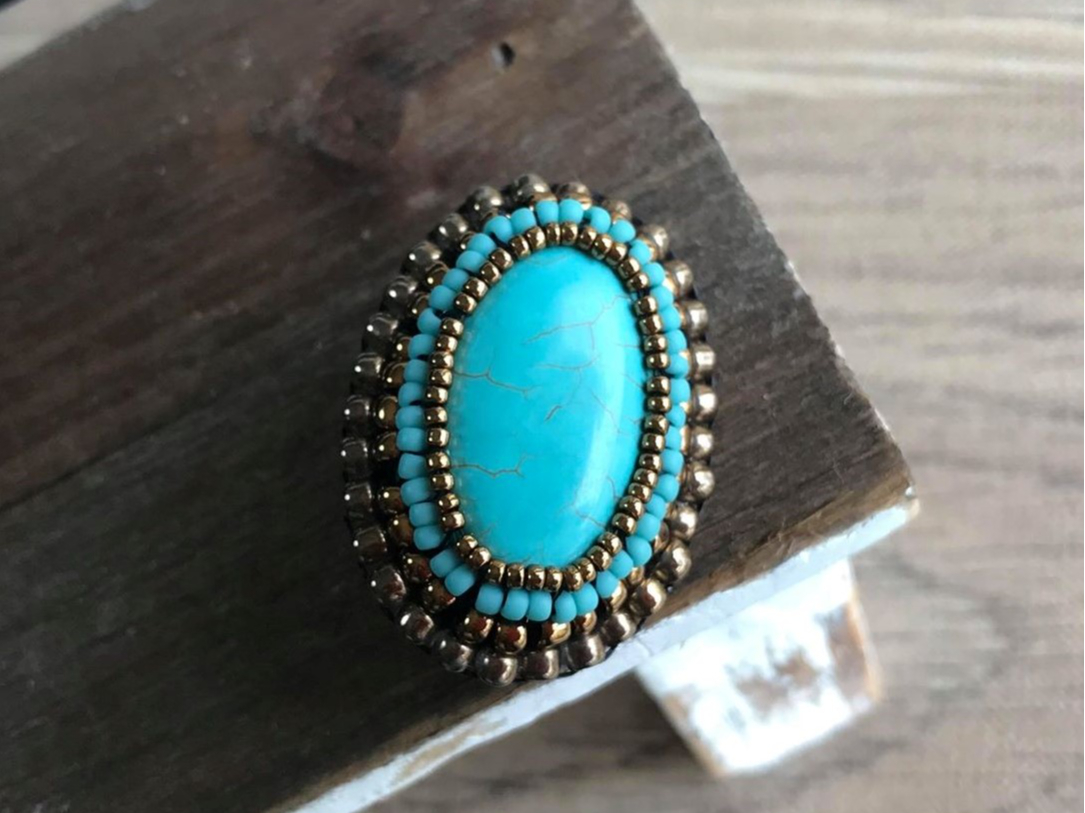 r[YXeb`o҂̂߂̂ߑ̌inECg^[RCỸJ{Vr[Yň͂񂾃u[`łB