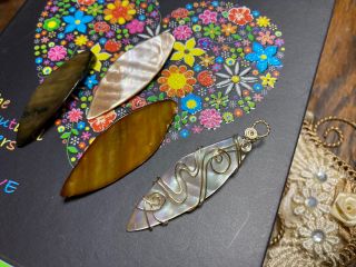 おすすめ体験レッスン作品 シェルワイヤーラッピングペンダント シェルとワイヤーの色は当日お選び下さい