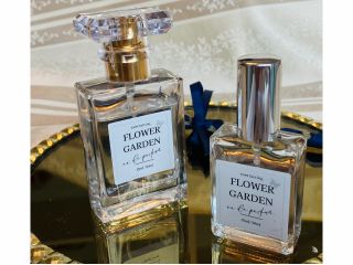 貴方だけのオリジナル香水を作りましょう! 香りだけではなく、今の自分に必要な香りを選べます☆