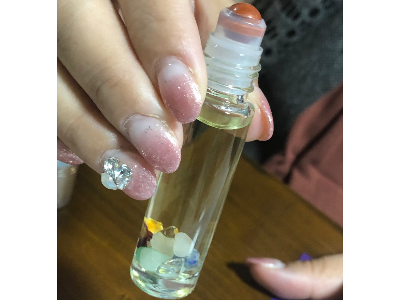貴方だけのオリジナル香水を作ってみませんか？》あなたに必要な香りは