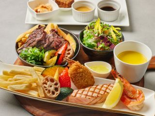 国産牛もも肉のグリル&シェフ特製シーフード